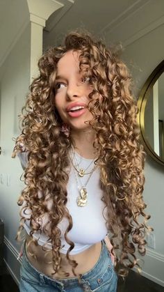 Curly 3a Hairstyles, Sunday Kalogeras Hair, 2c 3a Curly Hair, 2c 3a Hair, Sunday Kalogeras, 3a Curly Hair, 3a Curls, Hair Long Curly, 3a Hair