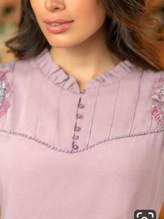 Modern Kurti, Types Of Kurti, Salwar Neck Designs, Kurti Sleeves Design, Latest Kurti, Simple Kurta Designs