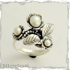 Sterling silver ring leaf ring flowers ring by silvercrush on Etsy Woodland Ring, Pearls Ring, Water Ring, Flowers Ring, Botanical Ring, Woodland Flowers, Casual Rings, Freshwater Pearl Ring, Leaf Ring