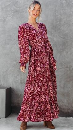 Details: Long sleeves Floral print Midi dress Size Chart: Size Length Bust inch cm inch cm S 39 100 33 84 M 39.7 101 34.6 88 L 40 102 36.2 92 XL 40.5 103 37.8 96 2XL 41 104 39.4 100 Select Shop, Maxi Dress Sale, Gold Polka Dots, Floral Print Midi Dress, Print Midi Dress, Tiered Maxi Dress, Inspiration Mode, Long Sleeve Midi Dress, Dress Size Chart