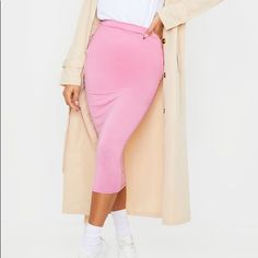 Add Some Sass To Your Weekend Wardrobe With This Midi Skirt. Featuring A Dusty Pink Jersey Fabric With A Longline Design And A Flattering Fit, Team This With A White Tee And Fresh Kicks To Complete Your Outfit Of The Day. Length Approx 79cm/31" (Based On A Sample Size Uk 8) Model Wears Size Uk 8/ Eu 36/ Aus 8/ Us 4 Model Height - 5ft 6” Pink Jersey, Fresh Kicks, Weekend Wardrobe, Women Skirts Midi, White Tee, Long A Line, Model Height, Dusty Pink, Jersey Fabric