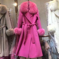 Indie Aesthetic Outfits, Fur Long Coat, Outwear Fashion, Winter Outerwear, Y2k Clothing, Favorite Season, Coat Outfits, Cashmere Coat, Coat Fashion