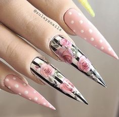 Flower Stiletto Nails, Easter Nails Short, Easy Summer Nail Art, Easter Nail Ideas, Summer Nail Art Designs, Pop Art Nails, Ring Finger Nails, Foil Nail Art, Spring Nail Ideas