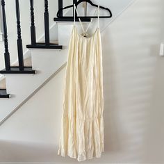 Brand New Never Worn Maxi Length Sundress For Daytime, Flowy Lined Sundress Midi Dress, Cream Midi Dress For Spring Vacation, Spring Cream Midi Dress With Spaghetti Straps, Cream Midi Dress With Spaghetti Straps For Spring, Cream Spring Midi Dress With Spaghetti Straps, Lined Sundress Midi Dress For Daywear, Cream Midi Length Sundress For Spring, Lined Sundress For Daywear