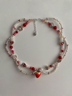 Strawberry Decor, Diy Bracelet Designs, Handmade Jewelry Tutorials, Jewelry Accessories Ideas, Handmade Wire Jewelry, Funky Jewelry, Beaded Bracelets Diy, Diy Crafts Jewelry, Beaded Accessories