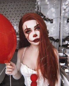 Girl Halloween Makeup, Maquillage Halloween Simple, Makeup Clown, Halloween Makeup Clown, Halloweenský Makeup, Creepy Halloween Makeup, Cute Halloween Makeup, Halloween Makeup Pretty, Cool Halloween Makeup