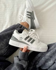 Shoes Outfit Fashion, Cute Nike Shoes, Hype Shoes, Girly Shoes, Aesthetic Shoes, Swag Shoes