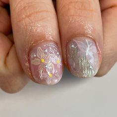 🧚 freestyle set based on a chatgpt description Japanese Style Nails, Colored French Nails, Hippie Nails, Really Cute Nails, Nails And Screws, Elegant Nails