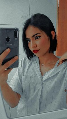 Penteado Cabelo Curto, Pixie Hairstyles, Short Hair Cuts, Short Hair Styles, Hair Cuts, Mirror Selfie