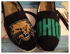 Ohio University Bobcats Toms Shoes by CustomTOMSbyJC on Etsy, $100.00 AWESOME I kind of want these but umm $$$ Cheap Toms Shoes, University Outfit, Shoe Company, Classic Shoes, Espadrille Shoes, Toms Shoes, Smooth Skin, Mens Flip Flop