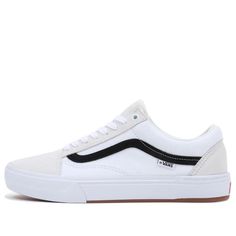 VN0005UZQJM White Urban Skate Shoes For Streetwear, White Low-top Sneakers For Skating, Casual White Sneakers For Skating, Urban White Skate Shoes, Casual White Skate Shoes For Skateboarding, White Urban Style Skate Shoes, Vans Shop, Stylish Sneakers, Vans Old Skool