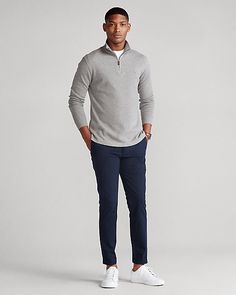 Navy Chino Outfit Men, Men’s Navy Chino Outfit, Mens Navy Chinos Outfits, Navy Chinos Men Outfits Casual, Casual Friday Work Outfits Men, Work Outfit Men Offices, Casual Professional Outfit Men, Jersey Gris Outfits, Men’s Chinos Outfits