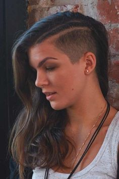 Long Half Shaved Hairstyles, Side Buzzed Hair Women Long, Woman Half Shaved Head, Hairstyles For Half Shaved Heads, Partly Shaved Hairstyles, Short Hair Side Shave For Women, Shaved Head Ideas For Women, Partial Shaved Hair Women Short Haircuts, Partial Buzzed Hair Women