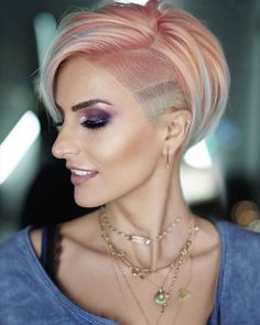 Side Undercut, Undercut Bob, Pixie Bob Haircut, Stacked Bob Haircut, Bob Hairstyles For Thick, Cool Short Hairstyles, Peinados Fáciles Para Cabello Corto, Best Short Haircuts