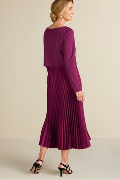 Discover a new style based on our best-selling Cassie Dress! The synergy of contrasting textures, casual ponte over polished pleats, makes this dress so effortless and covetable. We just love the flow and sheen of the show-stopping, midi-length skirt. Long sleeves. Contrasting Textures, Soft Surroundings Dresses, Dark Autumn, Skirt Long, Midi Length Skirts, Mid Dresses, Soft Surroundings, New Style, Midi Length