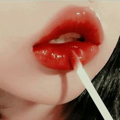 Lips Aesthetic, Kiss Makeup, Lip Art, Glossy Lips, Red Lipstick, Pretty Makeup, Pink Lips, Aesthetic Makeup, Korean Makeup