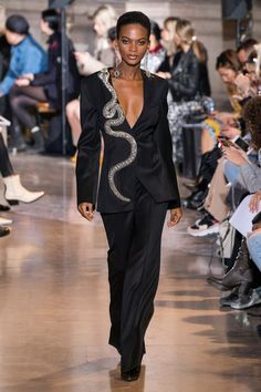 Andrew Gn, Embellished Clothing, 2019 Fashion, Fashion Show Collection, Vogue Paris, Event Dresses, Looks Vintage, Pre Fall, Couture Fashion