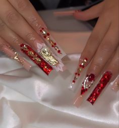 Red San Judas Nails, Virgencita Nails Red, Red Virgin Mary Nails, San Judas Nails, Maroon Nail Art Designs, Virgencita Nails, Nails Art Easy, Nails Art Simple, Nail Art 2022