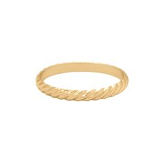 This gorgeous 14kt gold-filled twisted band ring is your new everyday go-to! With its fun and flirty sculptural twists and curves, it's the perfect accessory to brighten up any outfit. DETAILS US sizes 5-9 14kt gold filled 2.5mm Minimalist Twisted Gold Rings, Modern Twist 14k Gold Midi Rings For Everyday, Everyday Modern Twist 14k Gold Midi Rings, Adjustable Yellow Gold Stackable Rings With A Modern Twist, 14k Gold Twisted Jewelry, Modern Twist Stackable 14k Gold Midi Rings, 14k Gold Twisted Modern Jewelry, Modern Twist Yellow Gold Twisted Stackable Rings, Modern Twisted 14k Gold Jewelry