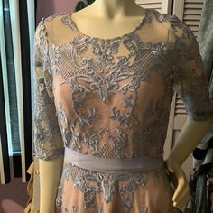 This Stunning Dress Was Purchased At Anthropology Bridal Never Been Worn Brand New With Tag Size 12 Anthropology Bridal, Surf Dress, Floral Velvet Dress, Size 12 Dresses, Tropical Print Dress, Spandex Dress, Sleeveless Bodycon Dress, Hawaiian Dress, Career Dress