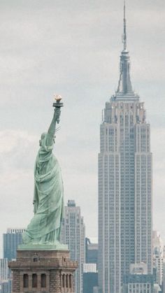 the statue of liberty in new york city