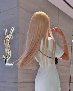 Luxury Hairstyles, Blonde Aesthetic, Money Success, Blonde Hair Inspiration, Pretty Hair Color, Attract Money, Long Blonde, Hair Dye Colors, Get Rich