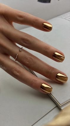 Prom Nail Designs, Gold Nail, Metallic Nails, Stick On Nails, Up Nails, Prom Nails, Nail It, Fancy Nails, Chic Nails