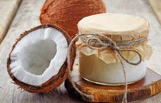 Coconut Oil Camphor Oil, Oils For Sinus, Coconut Oil Beauty, Mother Earth Living, Coconut Oil Uses, Benefits Of Coconut Oil, Coconut Oil For Skin, Oil Pulling, Coconut Oil Hair