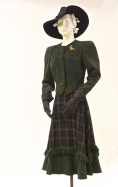 1930s Womens Suit, Cloning Clothes, Vera Claythorne, 1938 Fashion, 1930s Clothing, Victorian Outfit, Everyday Steampunk, 40s Outfits, Forties Fashion