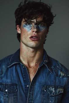 Male Rave Makeup, Men’s Glitter Makeup, Men’s Rave Makeup, Men’s Editorial Makeup, Futuristic Makeup Men, Euphoria Men Makeup, Rave Makeup Men, Star Filter Photography, Blue Aesthetic Portrait