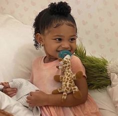 Stormi Webster Hairstyles, Kylie Kardashian, Jenner Kids, Mom Dr, Estilo Kylie Jenner, Cute Mixed Babies