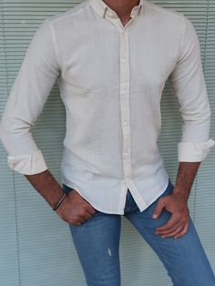 🔥 NEW COLLECTİON Collection : SPRİNG / SUMMER - 21 Product : Slim-Fit patterned button color linen shirt beige Color code : BEİGE Available Size : S-M-L-XL-XXLShirt material : %100 COTTON Machine washable : No Fitting : slim-fit Remarks : Dry Clean Only Package included : Shirt White Linen Shirt, White Collared Shirt, Cream Shirt, Men Summer, White Summer, Shirt Sale, Beige Color, Summer Shirts, White Linen