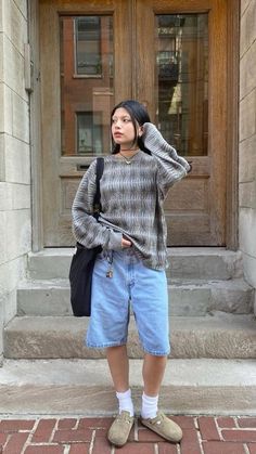 Birkenstock Outfit Winter, Birkenstock Boston Outfit, Essential Outfits, Clog Outfit, Sleek Boots, Boston Outfits, Nyc Winter Outfits, Nyc Winter, Birkenstock Outfit