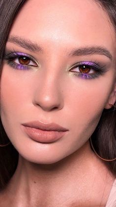 Make Up Yeux, Vanity Aesthetic, Makeup Ideas Natural, Space Makeup, Videos Quotes, Make Up Inspiration, Purple Makeup, Green Makeup, Dope Makeup