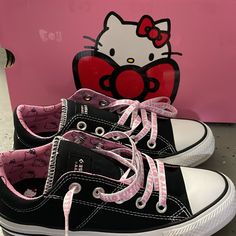 Black Prism Pink White Madison Ox Size: Women’s 6; Euro 36.5 New Never Used Limited Edition Cute Black Low-top Sneakers, Black Cute Low-top Sneakers, Cute Black Lace-up Sneakers, Peach Shoes, Converse Shoreline, Converse All Star White, Converse Platform, Beige Sneakers, Blue Converse