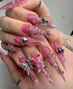 Pink Stiletto Nails, Long Stiletto Nails, Punk Nails, Grunge Nails, Unique Acrylic Nails, Diy Nail Art, Kawaii Nails, Bling Nails