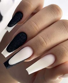 Black And White Nails, Gold Glitter Nails, Glittery Nails, Nail Art Gel, Nails Now, Makijaż Smokey Eye, Long Square Acrylic Nails, Coffin Nails Long, Ballerina Nails