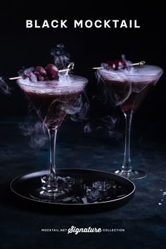 The Black Mocktail is truly amazing - It looks fancy and it tastes oh so good!⁠ This easy Mocktail recipe is also great for a cocktail party. Our Black Mocktails are intriguing with their delicious dark black liquid made with deep red pomegranate juice and fresh black cherries.. We love to make this drink on Halloween as a spooky centerpiece to our buffet table. Homemade Grenadine Recipe, Dry Ice Drinks, Vampire Kiss, Cranberry Juice Cocktail, Halloween Fest, Liqueurs Recipes, Raspberry Liqueur, Couple Cooking, Easy Drink Recipes