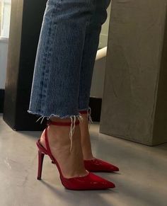 Red High Heels Aesthetic, Paris Mode, Heels Outfits