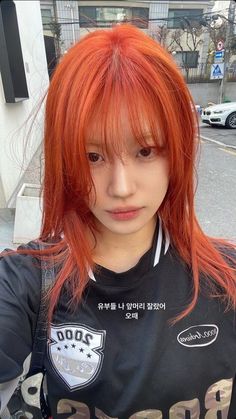 Red Hair Japanese Girl, Cool Tone Orange Hair, Orange Hair Korean, Asian Orange Hair, Chaeyoung Orange Hair, Kpop Orange Hair, Orange Hair Asian, Jennie Orange Hair, Orange Hair Aesthetic