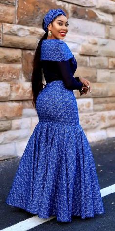 Lobola Outfits Woman Dresses, Tswana Traditional Attire, Outfits Traditional, Long Gown Styles, Xhosa Attire, African Bridal Dress