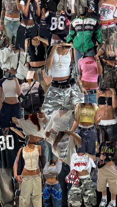 #streetwear #y2k #americanstyle #style #inspo #outfit #outfitinspo #clothesinspo #streetstyle #casual Y2k Fitted Cargo Skirt For Streetwear, Y2k Sleeveless Tops For Streetwear, Y2k Cargo Jeans For Streetwear, 90s Inspired Streetwear Tops, Nyc Aesthetic Fashion, Urban Y2k Cargo, Model Off Duty Style 90s, Y2k Streetwear Aesthetic, New York City Aesthetic