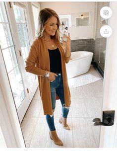 Thanksgiving Looks Outfits, Work Out Outfits Women, Brown Cardigan Outfit, Thanksgiving Outfit Women Casual, Cardigan Fall Outfit, Thanksgiving Outfits Women, Cute Thanksgiving Outfits, Thanksgiving Outfit Women, Thanksgiving Outfits