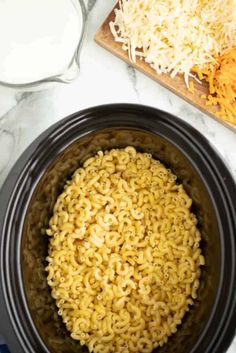 an image of macaroni and cheese in the crock pot