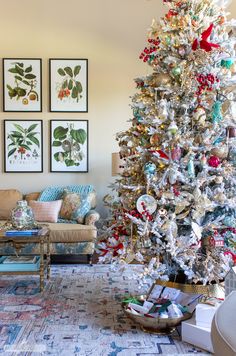 a decorated christmas tree in a living room