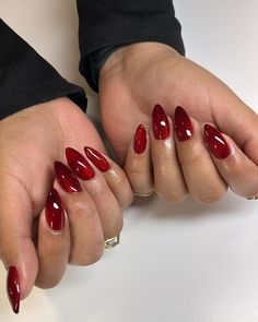 Red shimmy 🥰❤️ for the season 🎄 #dovenailsbysharon Almond Nails, Almond, Nails, Red, Beauty