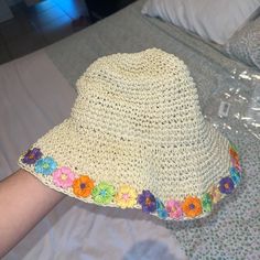 New Never Worn! Cute & Stylish Perfect To Wear On Sunny Days One Size Fits All Summer Flower-shaped Multicolor Hat, Multicolor Flower-shaped Summer Hat, Flower Accessories, Straw Hat, One Size Fits All, Sunny Days, Flower Decorations, Sunnies, Straw