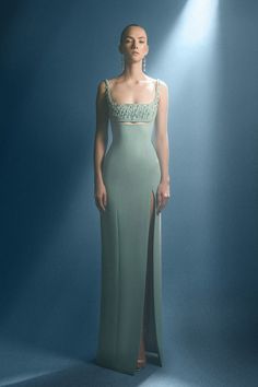 Cut Out Long Dress, Crystal Embellished Dress, Cutout Dress Formal, Straight Neckline Dress, Motb Dress, Green Designer Dress, Women's Style Tips, Straight Cut Dress, Chic Outfit Ideas