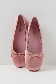 Get that sweet, studio-inspired style with these dainty ballet flats, featured in a satin finish for a luxe touch. **Features:** Flat style, round toe, satin uppers, grosgrain topline, bow detail, lined footbed **Why We | Aurora Flats by Jeffrey Campbell at Free People in Pink, Size: US 8.5 Upcoming Fashion Trends, Pink Ballet Flats, Pink Flats, Ballet Slippers, Flat Style, Ballerina Flats, Pretty Shoes, Dream Shoes, Spring Shoes