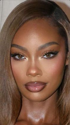 Bronzed Makeup Look Sun Kissed Black Women, Bronzy Eye Makeup Wedding, Makeup Black Women Soft Glam, Wedding Bridesmaid Hair Black Women, Black And Gold Eye Makeup Dark Skin, Sultry Bronze Makeup, Gold Bronze Makeup Look, Summer Makeup Looks Black Women, Date Night Make Up For Brown Eyes